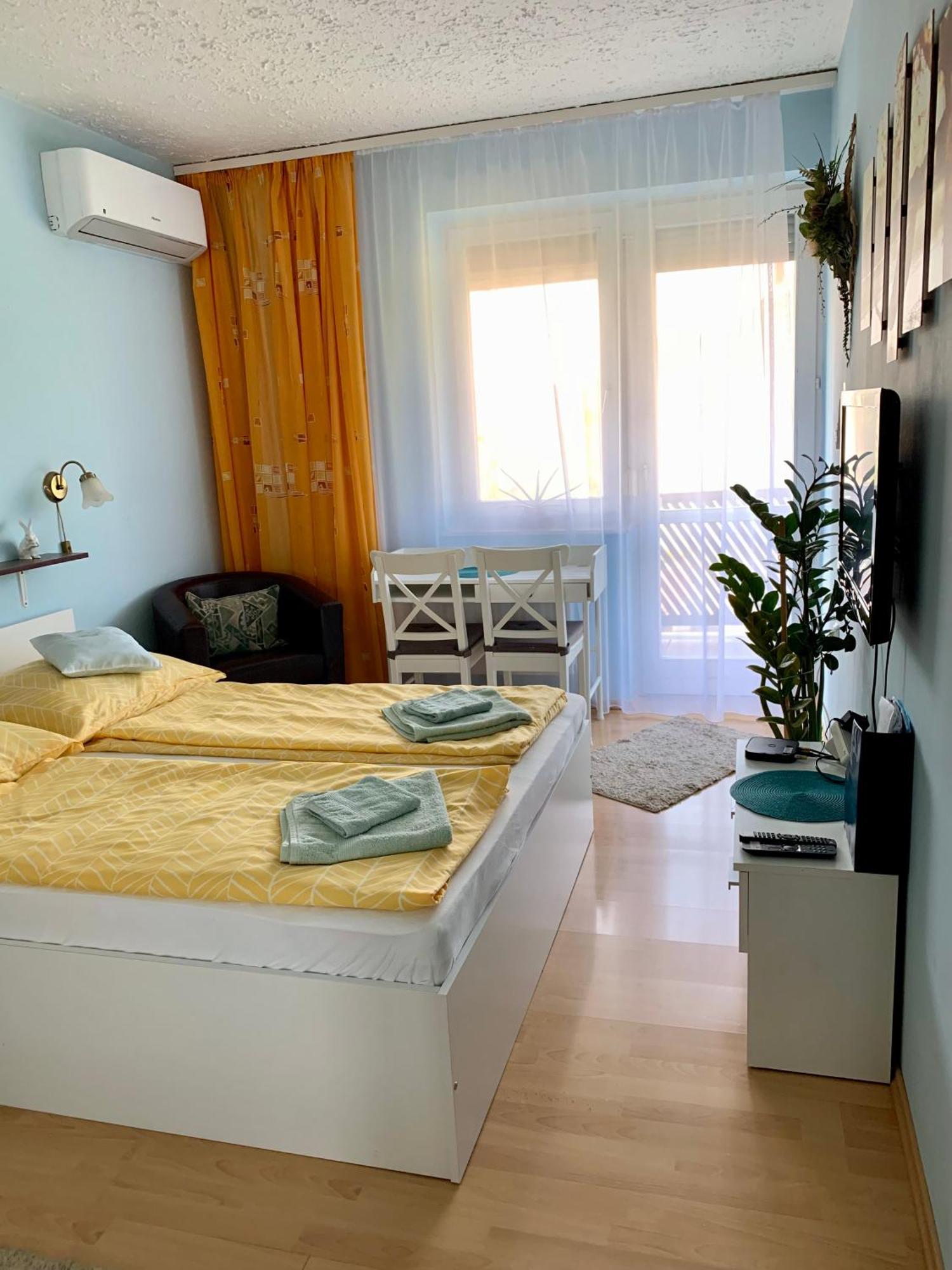 Aloe Apartman Sopron Exterior foto